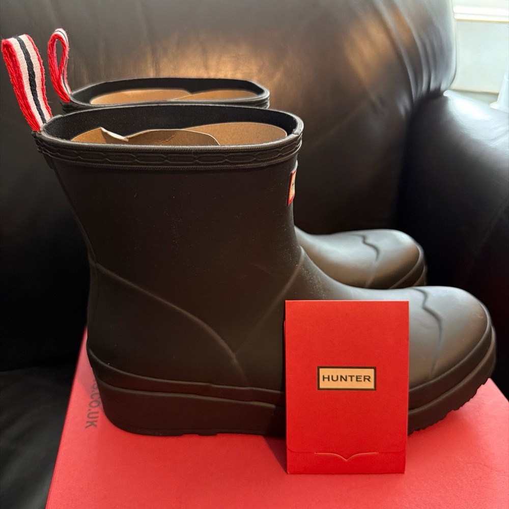 Hunter Women’s Play Short Boots Rubber Size 9 New